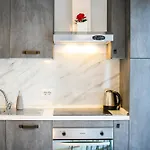 Milano 76 Apartment *