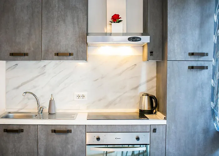 Milano 76 アパート *